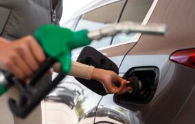 Sheinbaum renueva pacto para la estabilización del precio de la gasolina