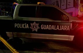 Detienen a motociclista armado con subametralladora en la colonia San Antonio