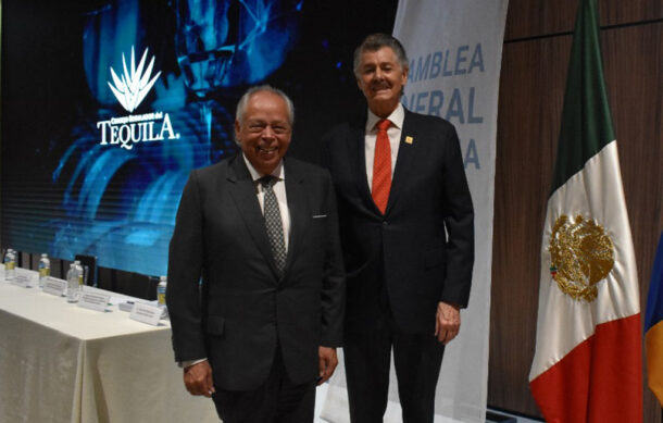 Asume Aurelio López Rocha la presidencia del Consejo Regulador del Tequila