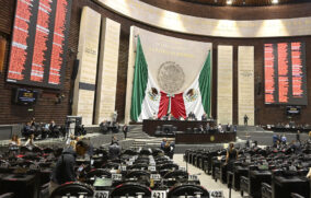 Diputados revisarán y enmendarán reforma de amparo: Monreal