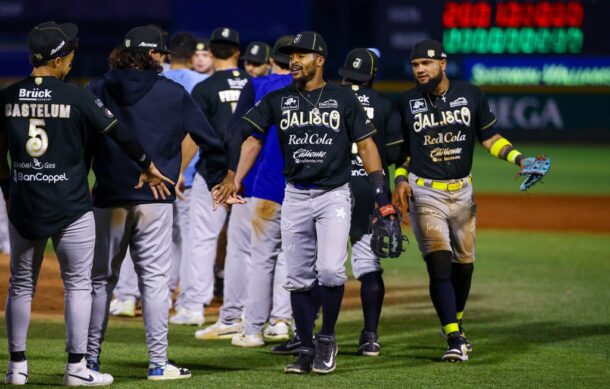 Charros blanquea a los Rieleros y amarra serie