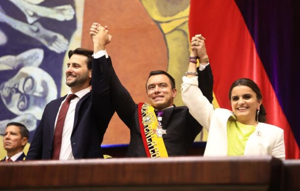 Daniel Noboa jura como presidente de Ecuador