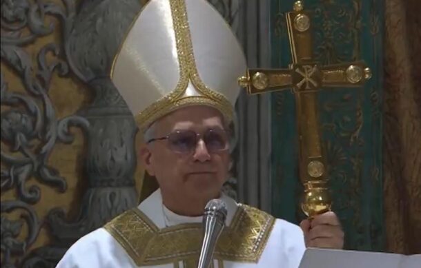 Papa León XIV celebra su primera misa