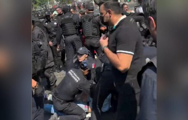 Detienen a nueve en protesta de comerciantes de Parque Revolución