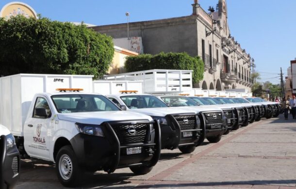 Tonalá entrega 38 vehículos que serán destinados servicios públicos municipales