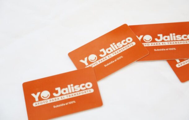 Entregan primeras tarjetas de apoyo al transporte en Tlajomulco