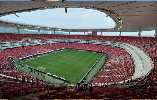 Estadio AKRON estrenará césped híbrido certificado por FIFA rumbo al Mundial 2026