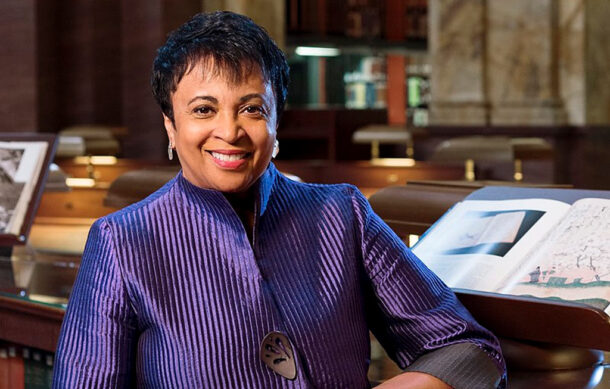 Trump despide a la bibliotecaria del Congreso, Carla Hayden, y desata críticas en el Capitolio