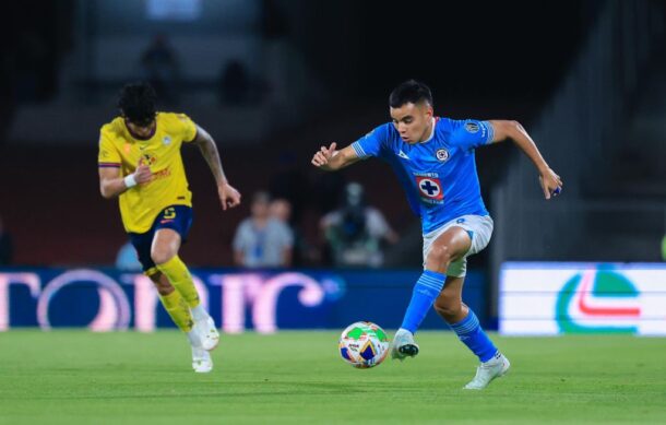 Cruz Azul pega primero y vence al América 1-0