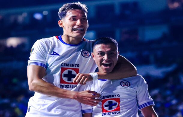 Cruz Azul saca ventaja del Nou Camp