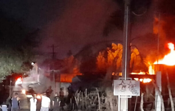 Explota bodega con bidones de diésel en Tlajomulco