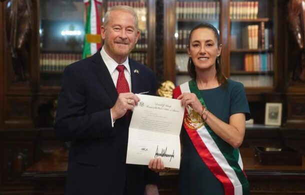 Sheinbaum recibe cartas credenciales de embajador de EU