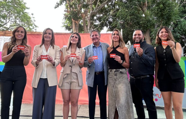 Entregan primeras 400 tarjetas “Yo Jalisco” a adultos mayores en Zapopan