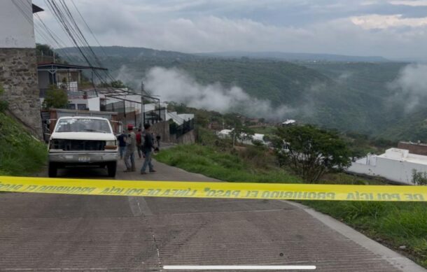 Volcadura en Camino a Colimilla deja un muerto