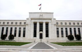 Fed recorta su tasa y anticipa pausa en futuras reducciones