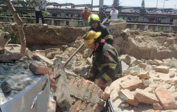 Colapsa muro perimetral de talleres de Siteur en GDL