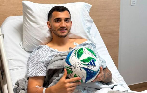 Luis Chávez fue intervenido con éxito en la rodilla derecha