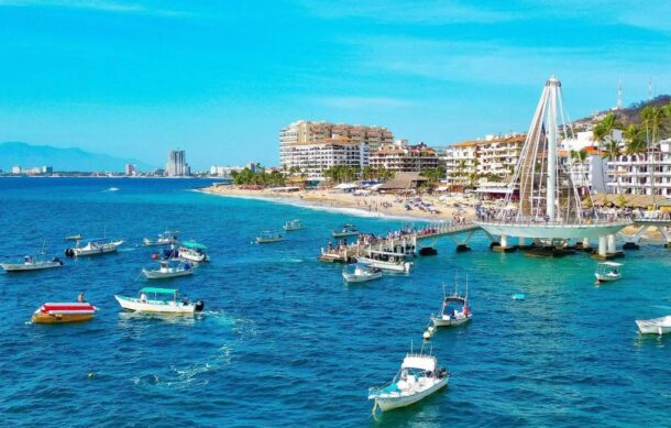 Debaten futuro turístico de Puerto Vallarta