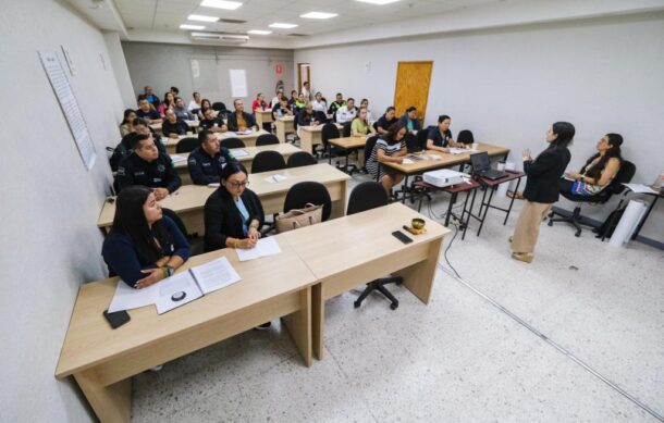 Capacitan a policías de Jalisco en atención a menores