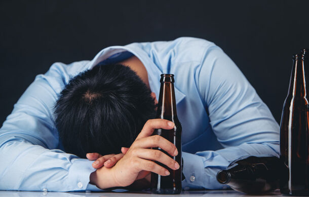 Metanfetaminas y alcohol, principales causas de atención por adicciones en jóvenes de Jalisco
