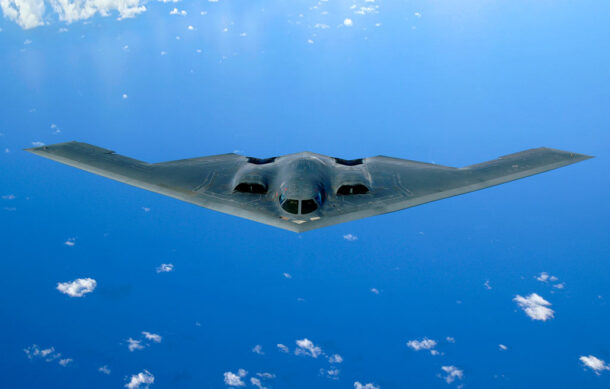 EU despliega bombarderos B2 en el Pacífico