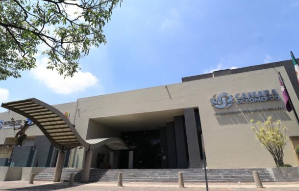 Piden incluir productividad e informalidad en debate sobre jornada laboral
