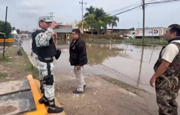 Tlaquepaque desazolva calle inundada en Industrial Toluquilla