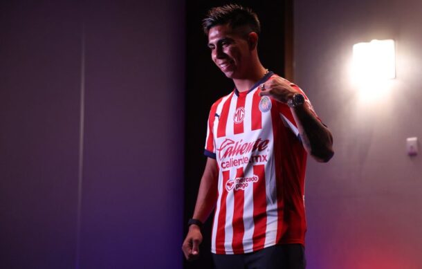 Efraín Álvarez feliz de llegar a Chivas