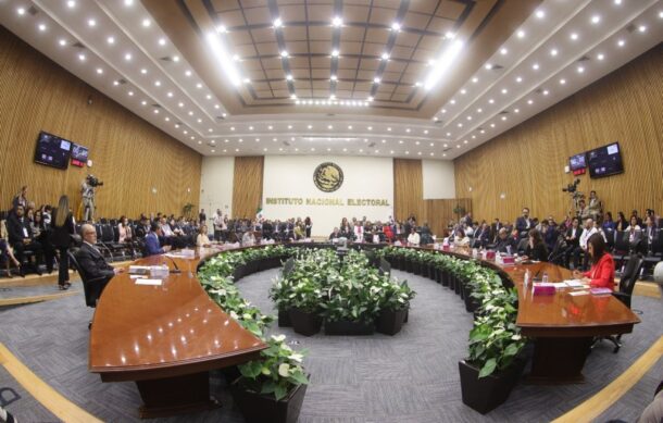 Presencia de militares en el Pleno del Consejo General fue una cortesía: Taddei