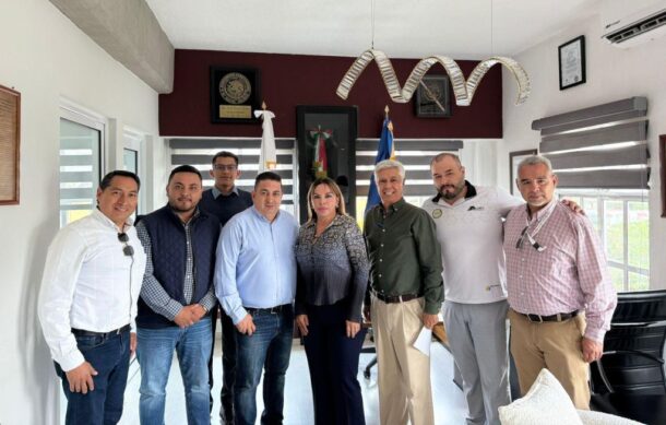 Acuerdo entre gobierno y empresarios levanta clausura de Parque Industrial en El Salto