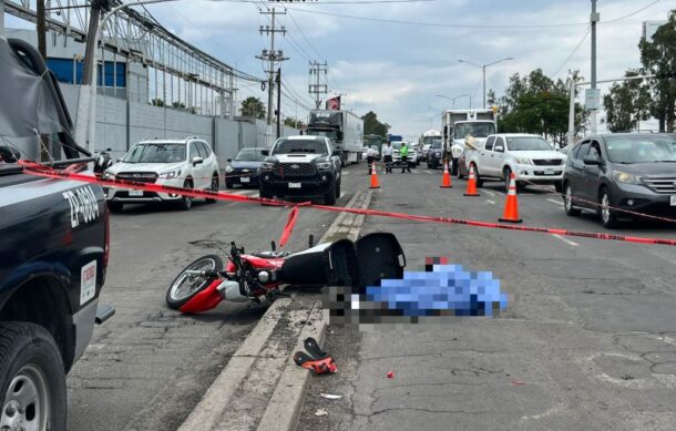 Muere motociclista arrollado en Av. Juan Gil Preciado