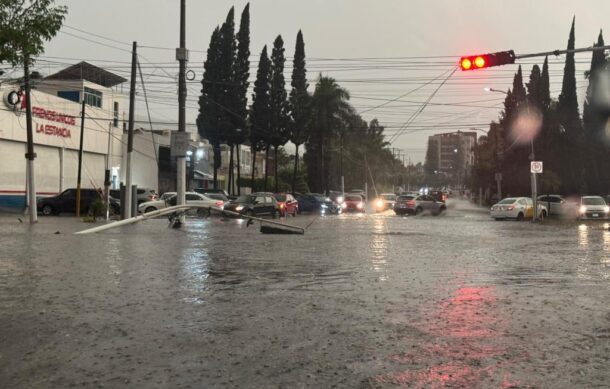 Fuerte tormenta con granizo azota la ZMG