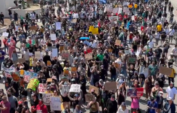Crece tensión en Los Ángeles por despliegue militar de Trump ante protestas migratorias