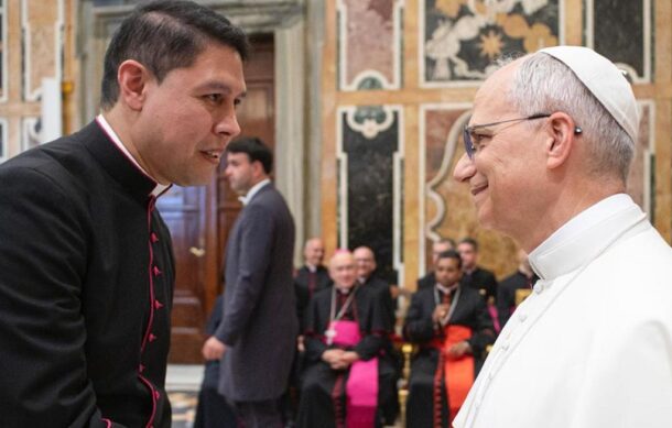 Nombran a mexicano como coordinador de viajes del Papa León XIV