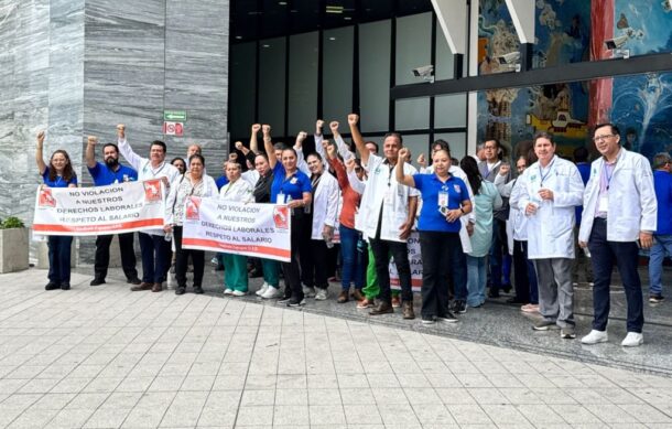 Se manifiestan médicos del Hospitalito en Zapopan por recorte de prestaciones