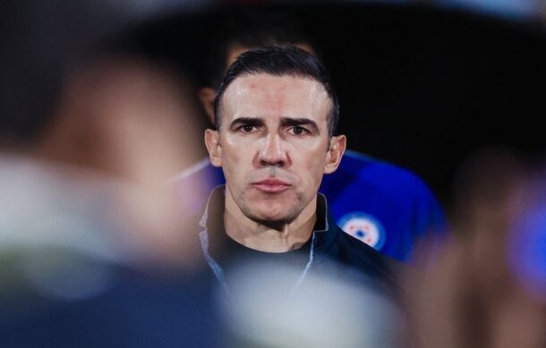 Cruz Azul confirma salida de Vicente Sánchez