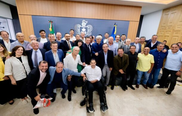 Gobierno de Jalisco hace homenaje a Bora Milutinovic