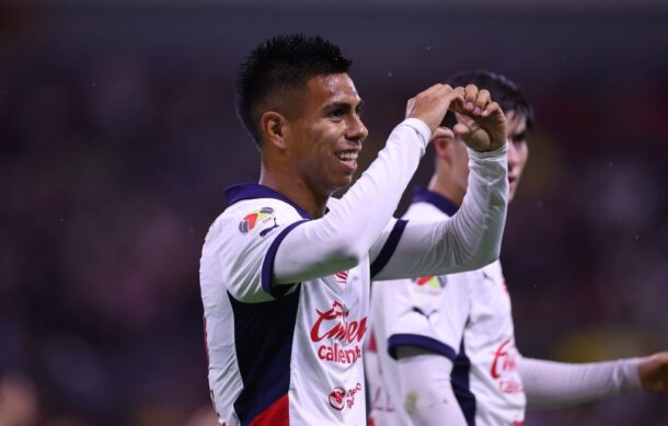 Chivas golea a la UdeG 5-0 en amistoso
