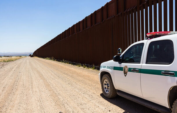 EU refuerza muro fronterizo con nueva barrera de acero en Ciudad Juárez