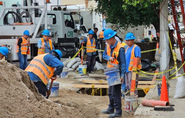 Ya reparan socavón de la calle Angulo en la colonia Centro Barranquitas