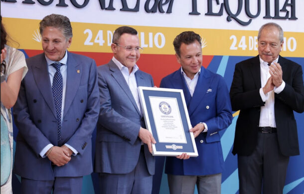 Jalisco celebra el Día Nacional del Tequila con récord Guinness