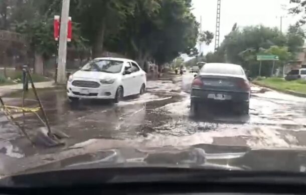 En pésimas condiciones la Av. Prolongación Gigantes en Tonalá