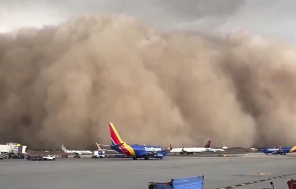 Tormenta de polvo paraliza Phoenix y deja miles sin electricidad