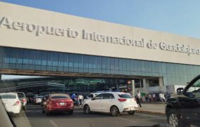 Inicia nuevo servicio de transporte del AIG a puntos estratégicos de GDL