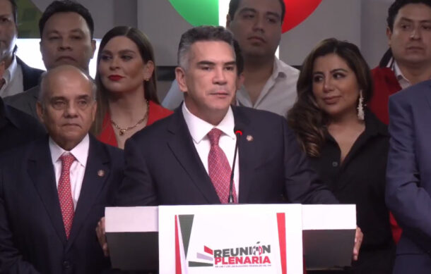 Alejandro Moreno exige a Sheinbaum dedicarse a gobernar y no a polarizar