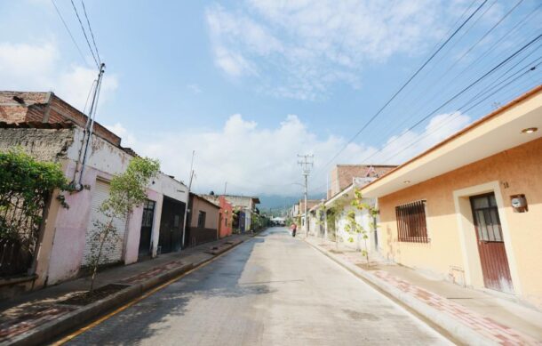 Tlajomulco inaugura obras de rehabilitación de calles