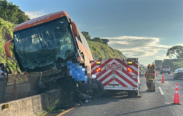 Saldo de un muerto y 10 lesionados deja choque en autopista GDL-Zapotlanejo