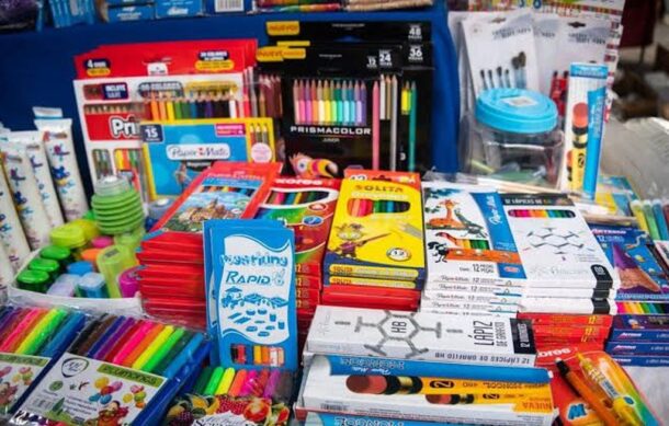 Padres gastan entre 500 y 700 pesos en lista de útiles escolares