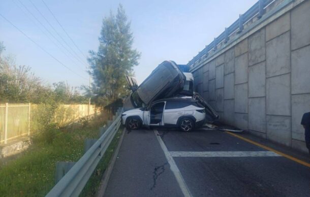 Se registra choque múltiple en la autopista Guadalajara-Colima