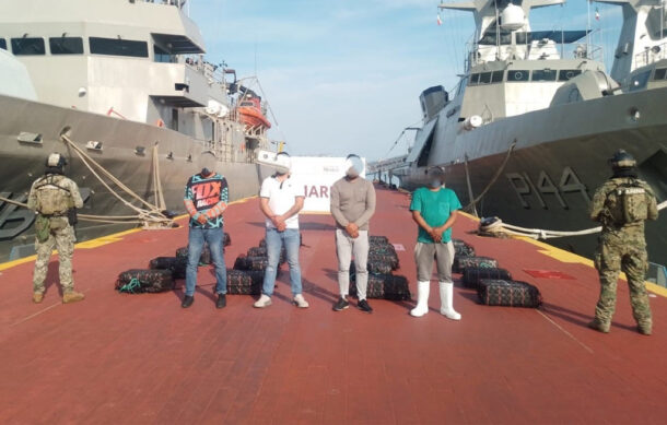 Semar asegura más de 900 kilos de cocaína frente a costas de Acapulco